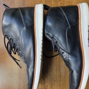 Ben Sherman Black Leather Chukka Boots